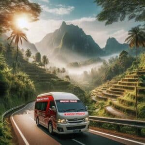 Armada Mandiri Travel melintas di jalur hijau menuju situs Gunung Padang Cianjur, layanan transportasi nyaman dan terpercaya dari Jakarta.
